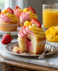 Premium Erdbeer-Mango-Cupcake (upcake Premium de Fresa y Mango Tropical)