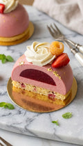 Rubin-Traum: Feines Himbeer-Erdbeer-Entremet mit Bourbon-Vanille (Capricho de Rubí: Entremet de Frambuesa, Vainilla Bourbon y Fresas del Jardín)